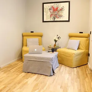  Apartment Meyland Centro Italy